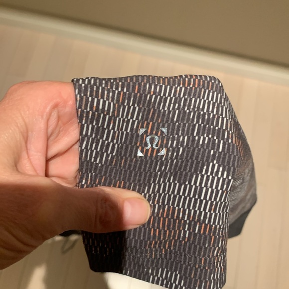 Lululemon pace breaker shorts 9” - Picture 3 of 4